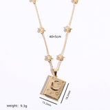 OPEN AND CLOSE STAR AND MOON DIAMOND NECKLACE_CWMM3820