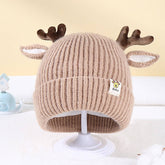 CHRISTMAS DEER LABEL CHILDRENS KNITTED HAT_CWAH1752