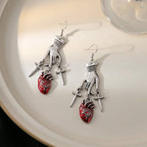 DARK STYLE PERSONALITY CLAW CROSS HEART EARRINGS_CWAJE1864