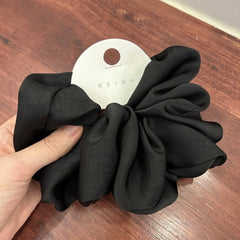 ELEGANT CREAM HAIR SCRUNCHES_CWAHA1720