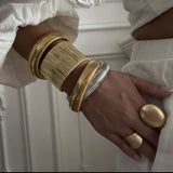 FASHIONABLE SMOOTH SPRING BRACELET FOR WOMEN_CWMM3123