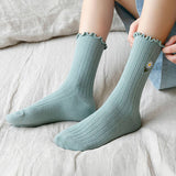 FLOWER EMBROIDERY CREW RUFFLE SOCKS WOMEN_CWMS0293