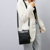 SOFT LEATHER VERTICAL ZIPPER SHOULDER BAG_CUAB0033