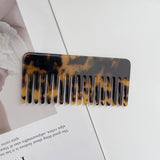 SIMPLE AND EXQUISITE PORTABLE COMB_CWMM1088