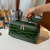NEW HIGH END CROCODILE LEATHER COSMETIC BAG_CWAB4405