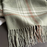 Minimal Plaid Soft Cashmere Feel Winter Scarf_Cwasc03246