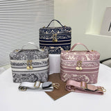 New Vintage Embroidered Portable Cosmetic Bag_Cwab4408