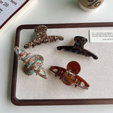 COFFEE BROWN ACETATE LARGE PAINTER STYLE HAIR CLAW_CWAHA6016