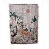 MULTIFUNCTIONAL BLANKET WITH LEAF PATTERN_CWMM0326