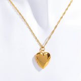 HEART FLOWER ALBUM PENDANT NECKLACE_CWMM5331