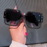 FRAMELESS ONE PIECE FASHION SQUARE SUNGLASSES_CWASG0755