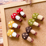 Mushroom Wool Felt Duckbill Clips_Cwaha08360