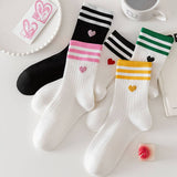 COLLEGE STYLE HEART TWO STRIPES PRINT CREW SOCKS_CWMS0900