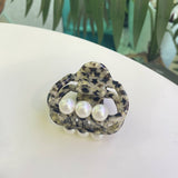 PEARL ACCENT HAIR CLAW THICK SQUARE ELEGANT CLIP_CWASC1600