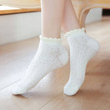 Twisted Fashion Cotton Lace Socks For Women_Cwms2006
