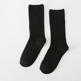 AUTUMN AND WINTER RETRO MID CALF SOCKS_CWMS0986