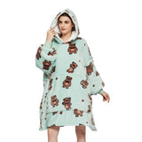 OVERSIZED HOODIE BLANKET WITH CARTOON PRINT_CWMM8984
