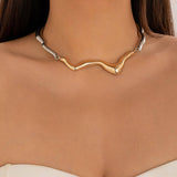 COOL GEOMETRIC TWISTED DESIGN NECKLACE_CWAJE1808