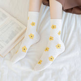 SWEAT ABSORBENT AND BREATHABLE SWEET FLOWER SOCKS_CWMS0975