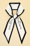 LETTER GRAPHIC TWILLY SCARF