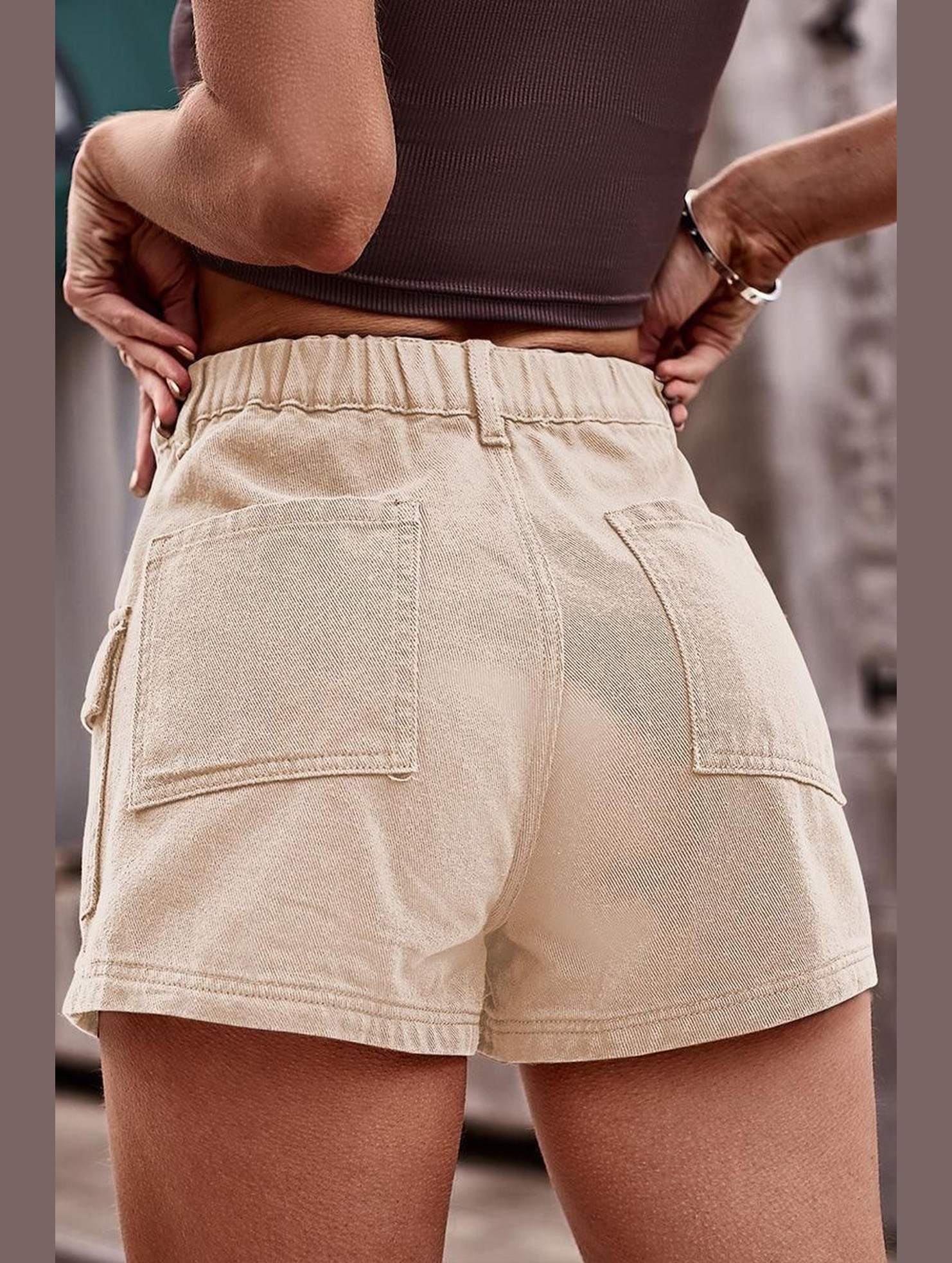 FLAT POCKET ELASTIC WAIST CARGO SHORTS - Doublju