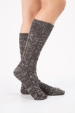 WOMEN’S CABLE KNITTED DISTRESSED HEATHER KNEE HIGH SOCKS