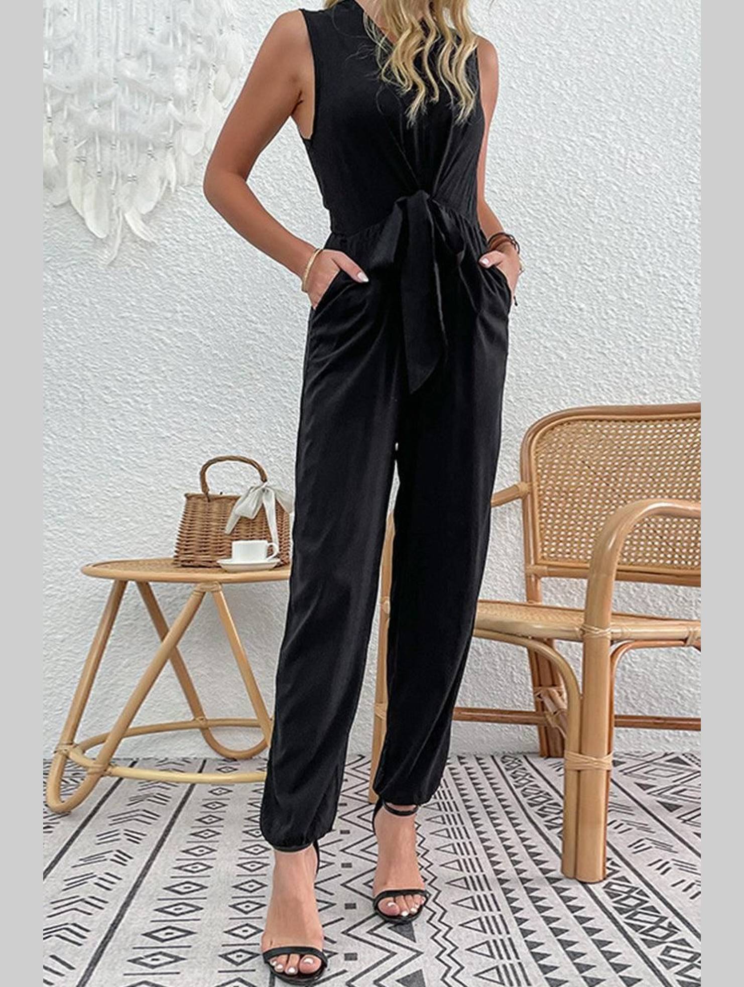 SLEEVELESS V NECK SLIM JUMPSUIT - Doublju