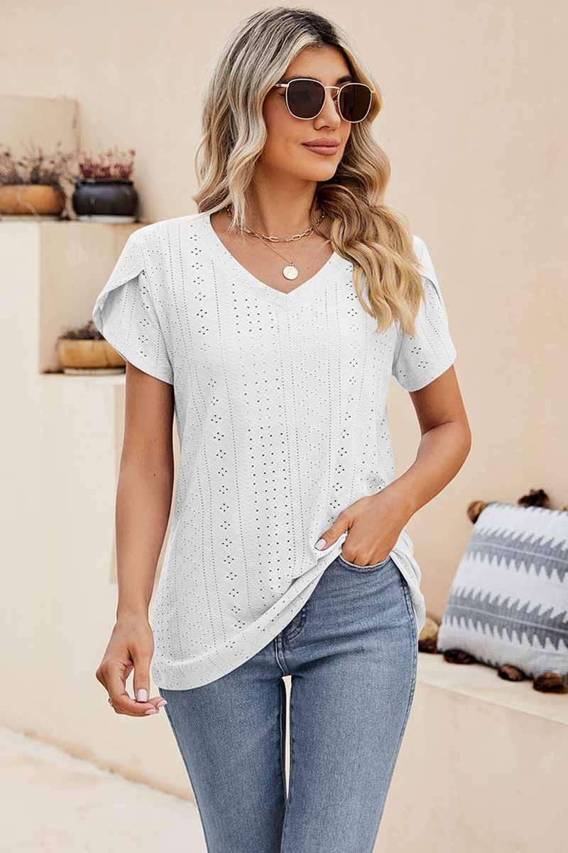 PUNCHING LACE TULIP PUFF V NECK T-SHIRTS - Doublju