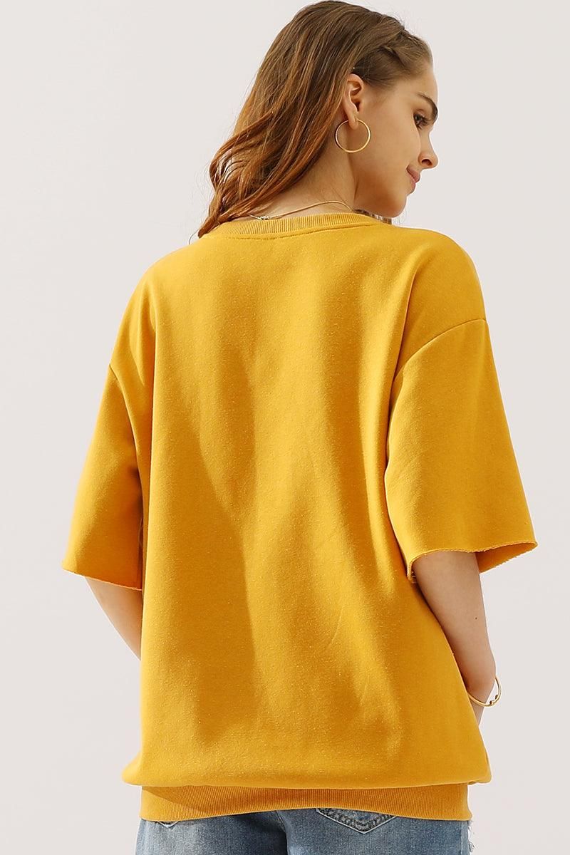OVERSIZED SWEATSHIRT WITH KANGAROO POCKET - Doublju