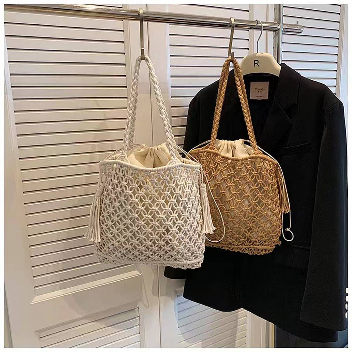 NEW STYLE HOLLOW SHOULDER TASSEL BEACH STRAW BAG_CWAB1862