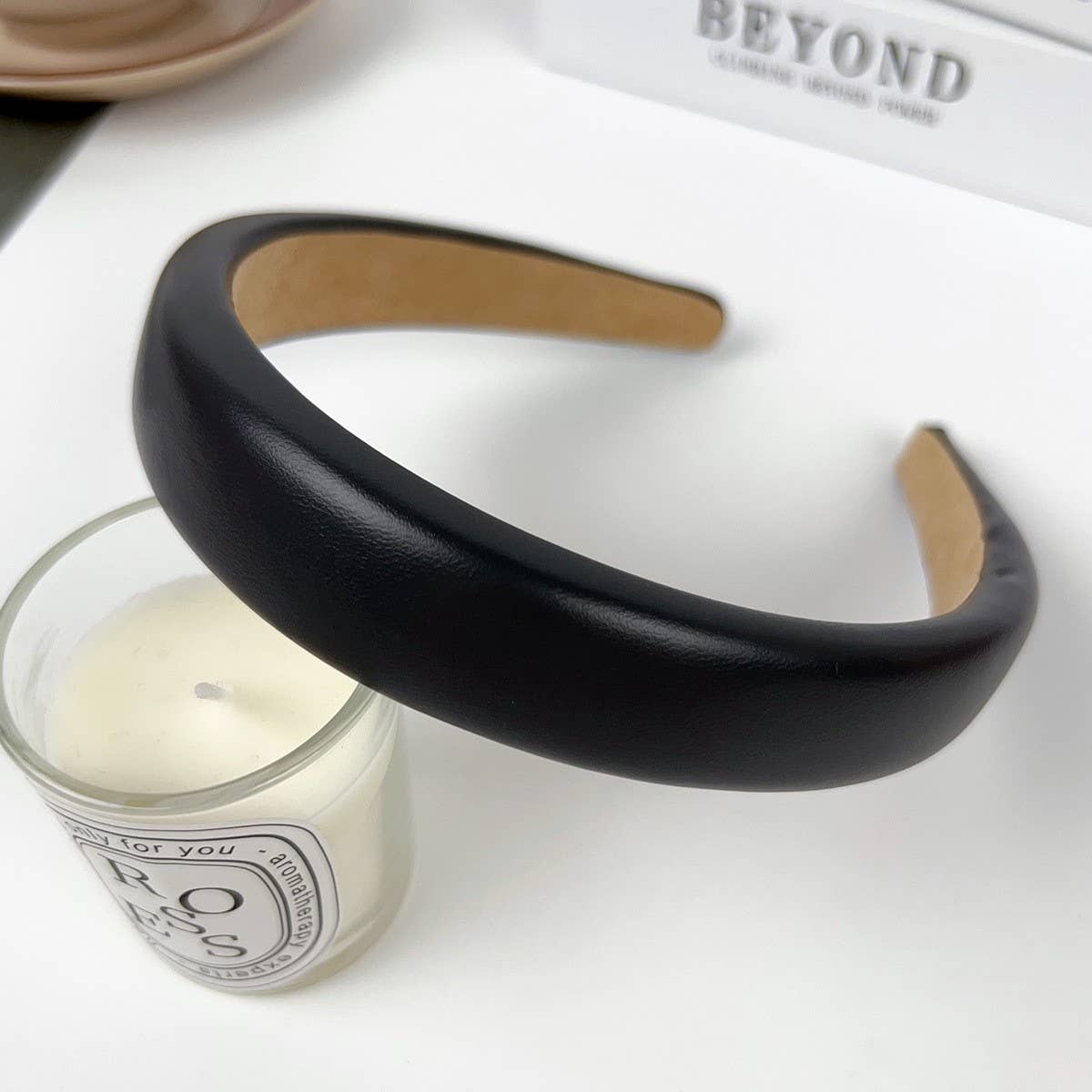 TEXTURED SOLID COLOR WIDE BRIM HIGH TOP HEADBAND_CWAHA2078