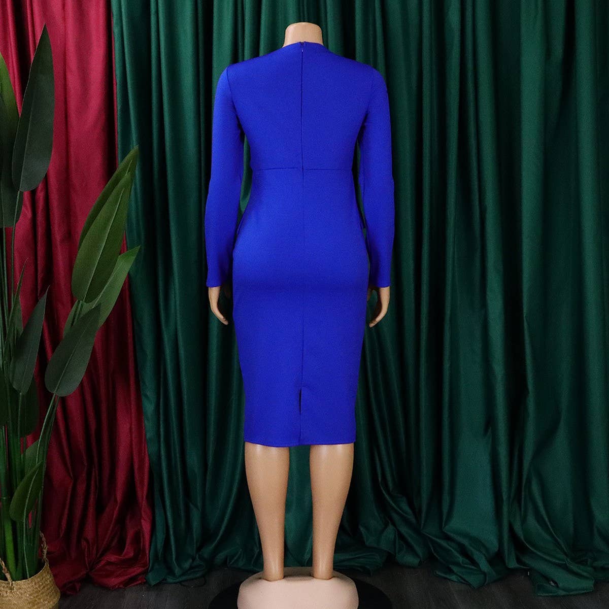 SOLID COLOR HIP WRAPPED PLUS SIZE RUFFLED DRESS_CWDMD3705