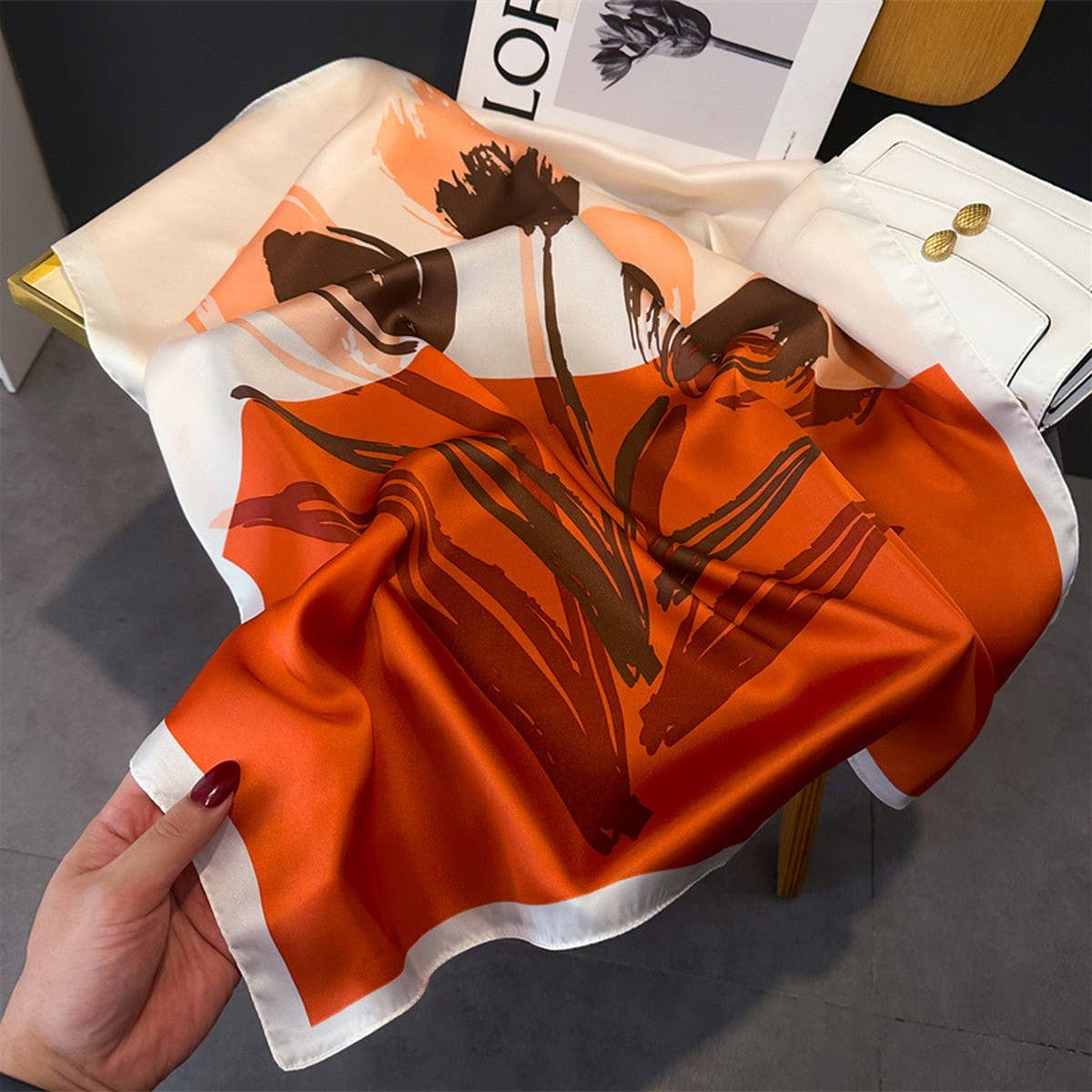 SMALL FRESH AND ARTISTIC SMALL SQUARE TOWEL_CWASC1438