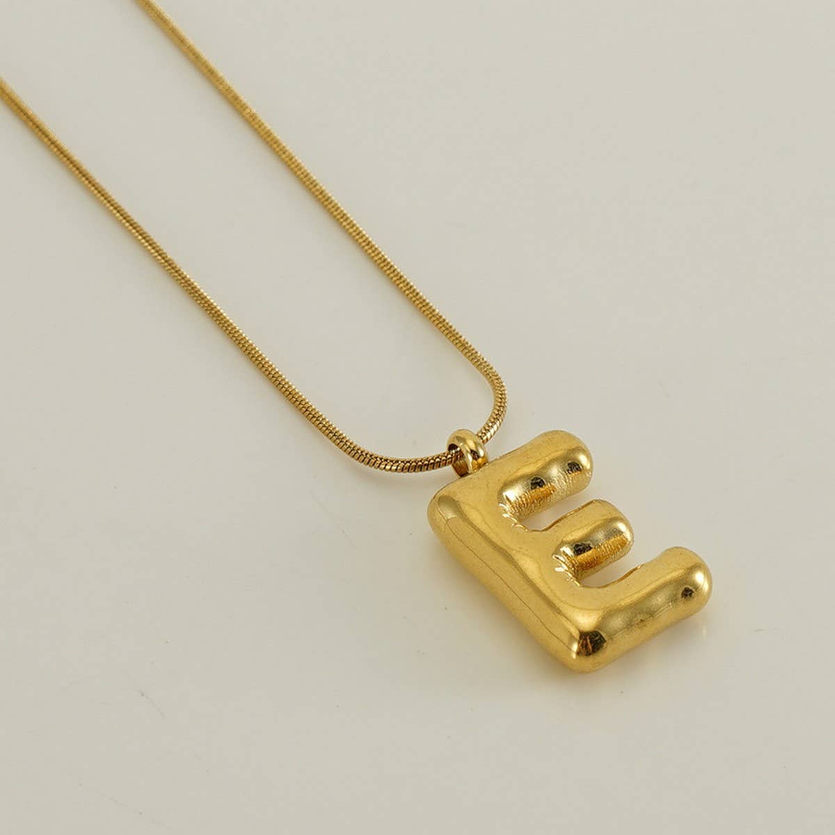 BALLOON STYLE 18K GOLD LETTER PENDANT NECKLACE_CWAJE0691