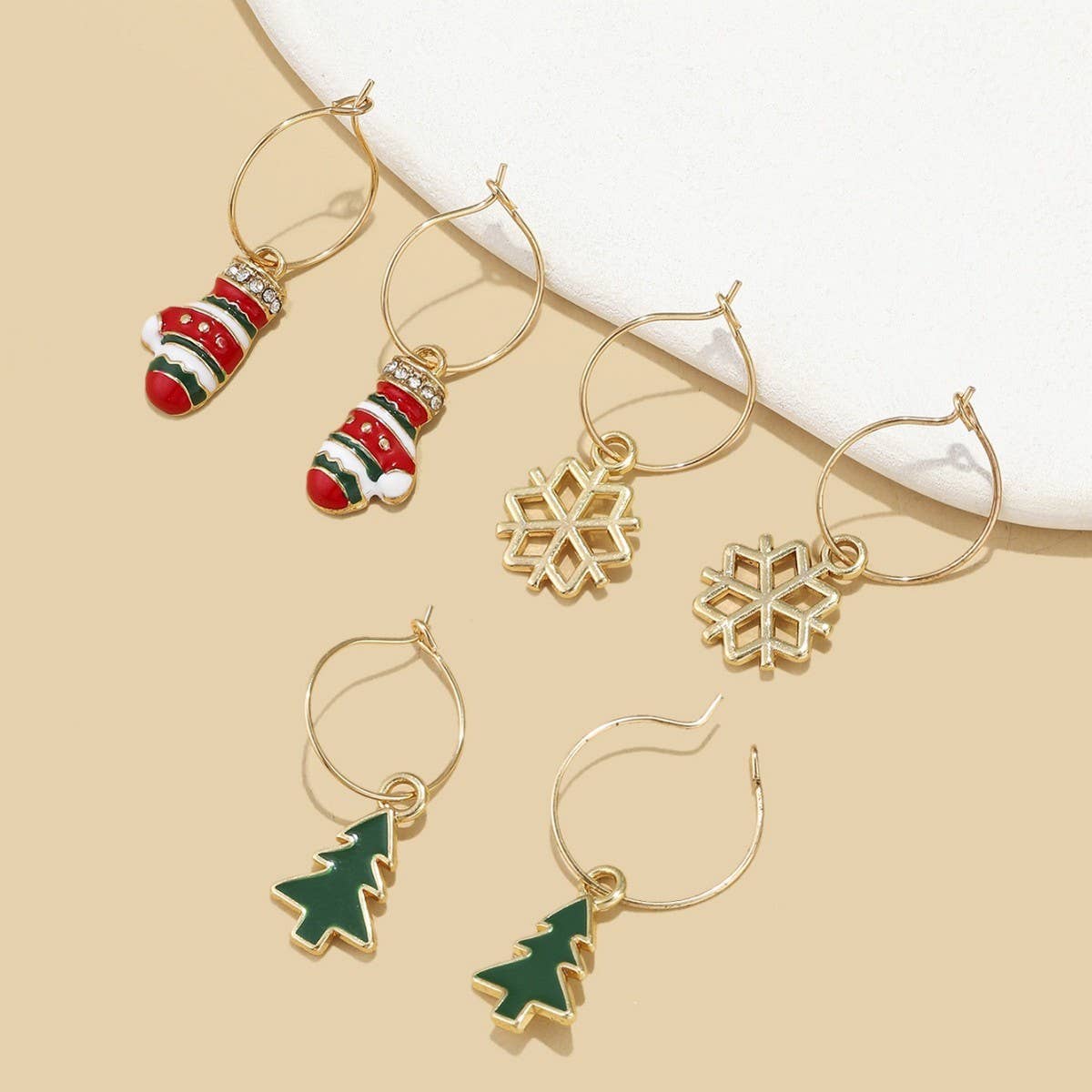 CHRISTMAS PATTERN HOOP AND DROP EARRING SET_CWMM2627