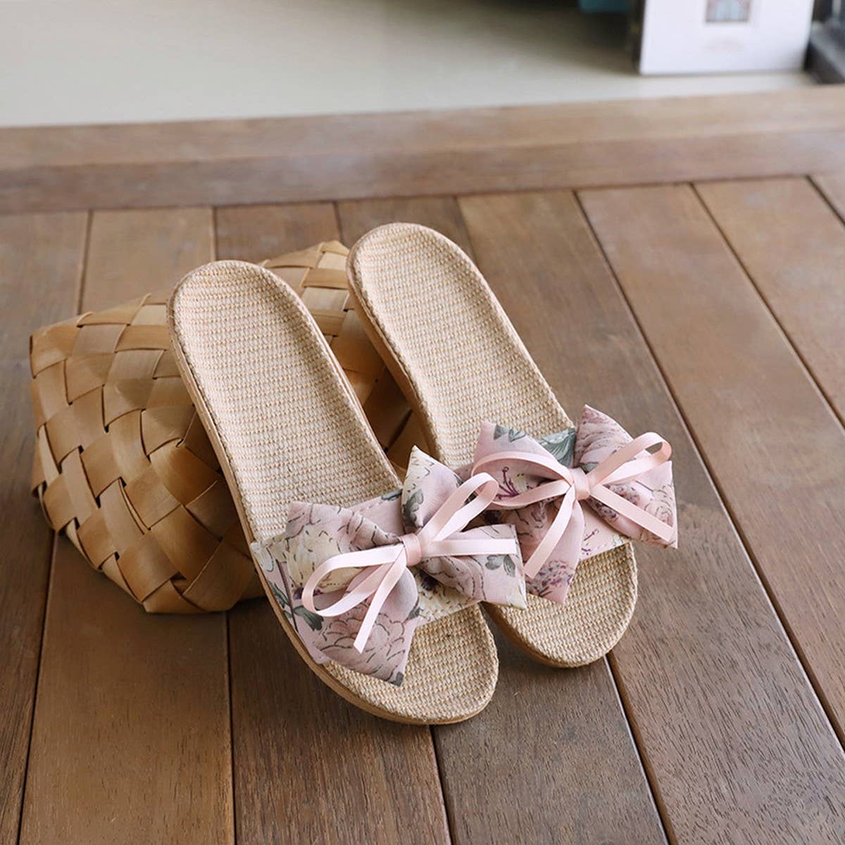 LINEN HOUSE SLIPPERS WITH INK WASH DESIGN_CWSHF0176