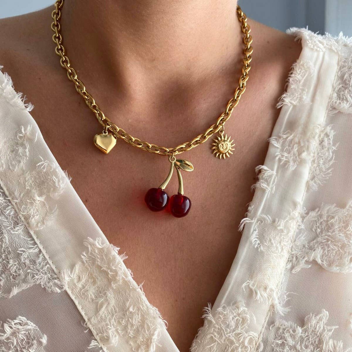 CHERRY GIRL RED PENDANT NECKLACE_CWMM5301