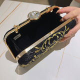BLACK EMBROIDERED RETRO CLUTCH BAG_CWAB2529