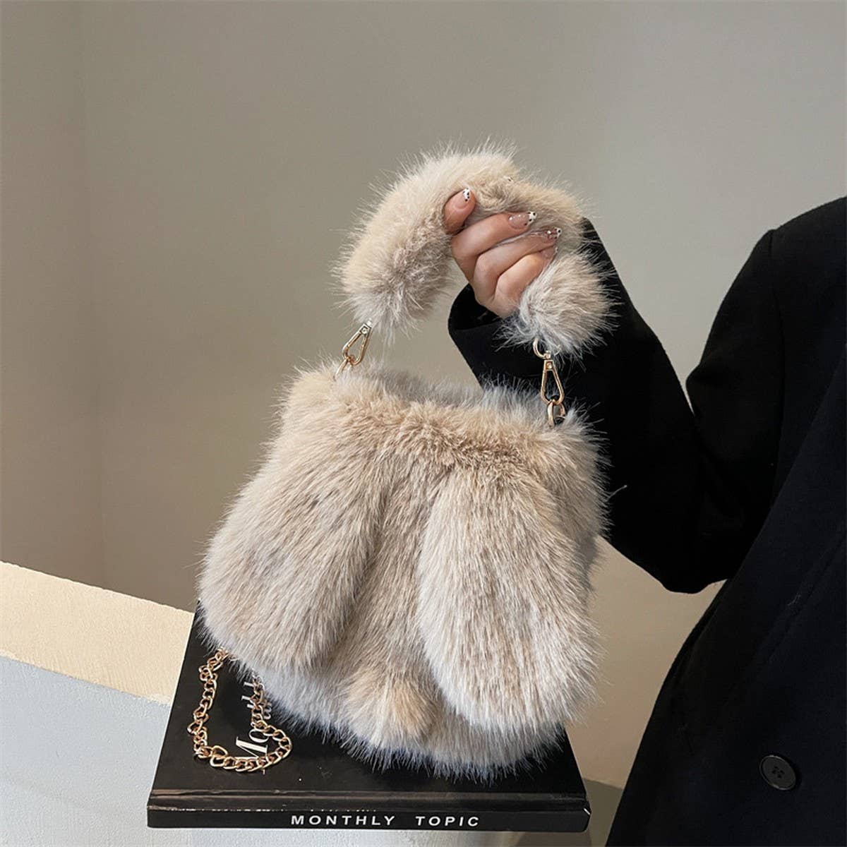 Winter Cute Cartoon Exquisite Rabbit Ears Plush Bag_Cwab3945