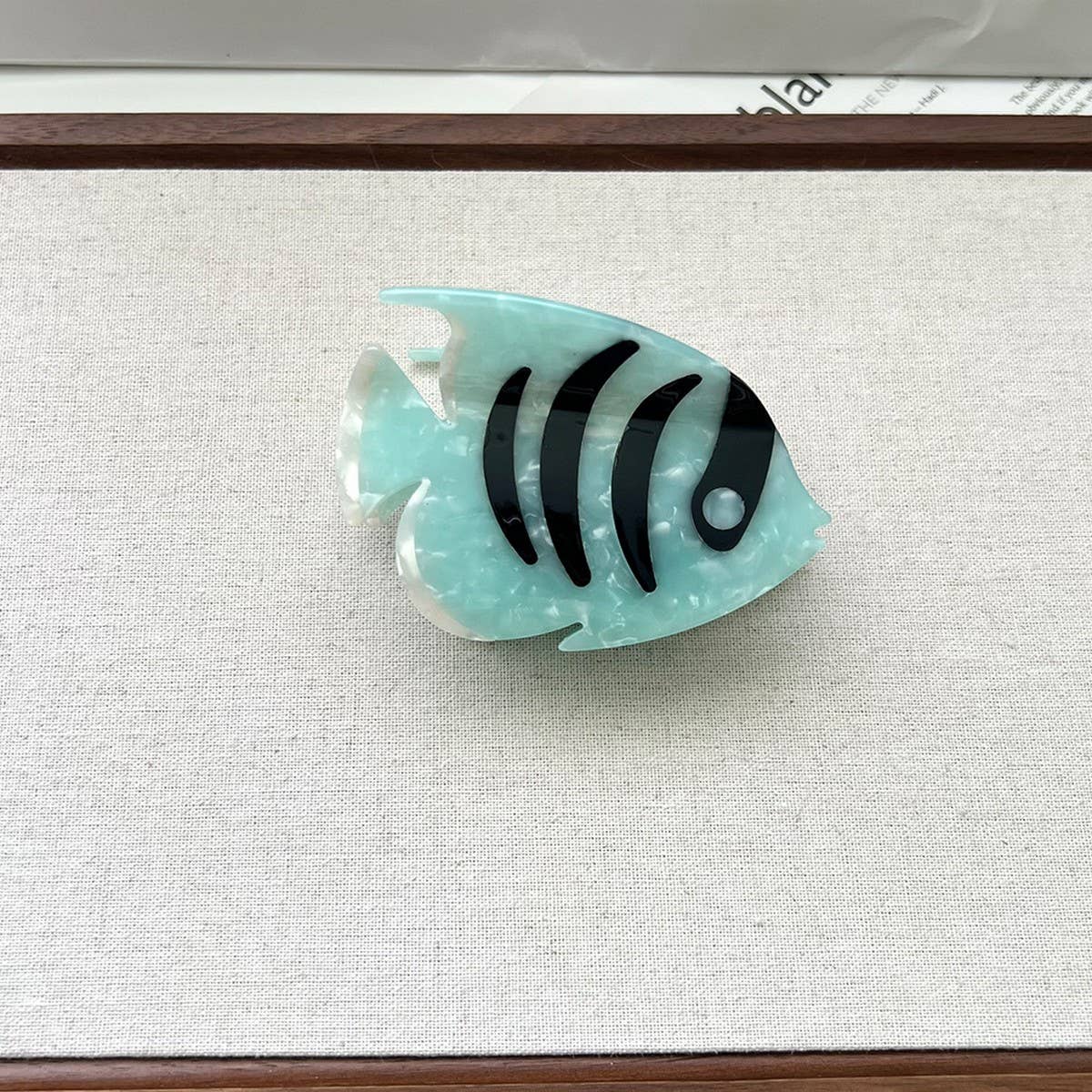 DOPAMINE COLOR TROPICAL FISH ACETATE CLAW CLIP M_CWAHA5835