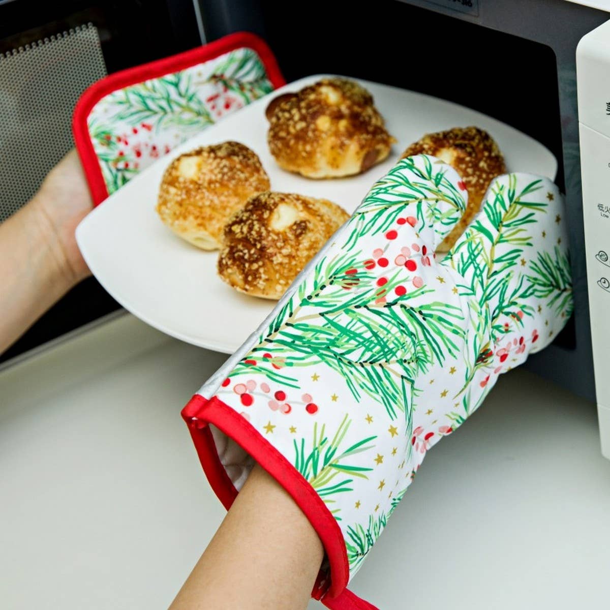 CHRISTMAS SERIES BAKING ANTI SCALDING GLOVES_CWMM1460