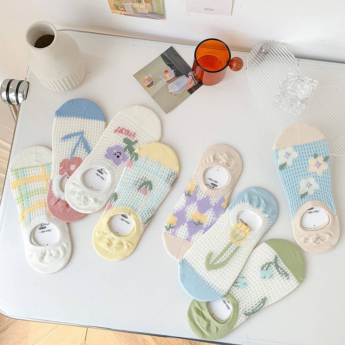 Women Cartoon Invisible Hollow Socks_Cwms0434