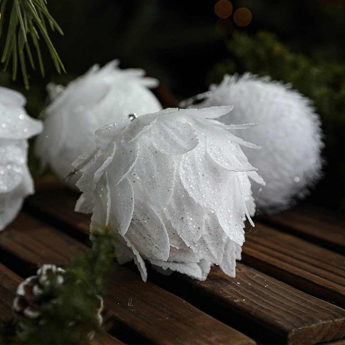 White Petal Foam Xmas Ball Tree Hanging Decor_Cwmm9676