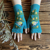 LONG WARM GLOVES WITH BIRD EMBROIDERY_CWMM1668