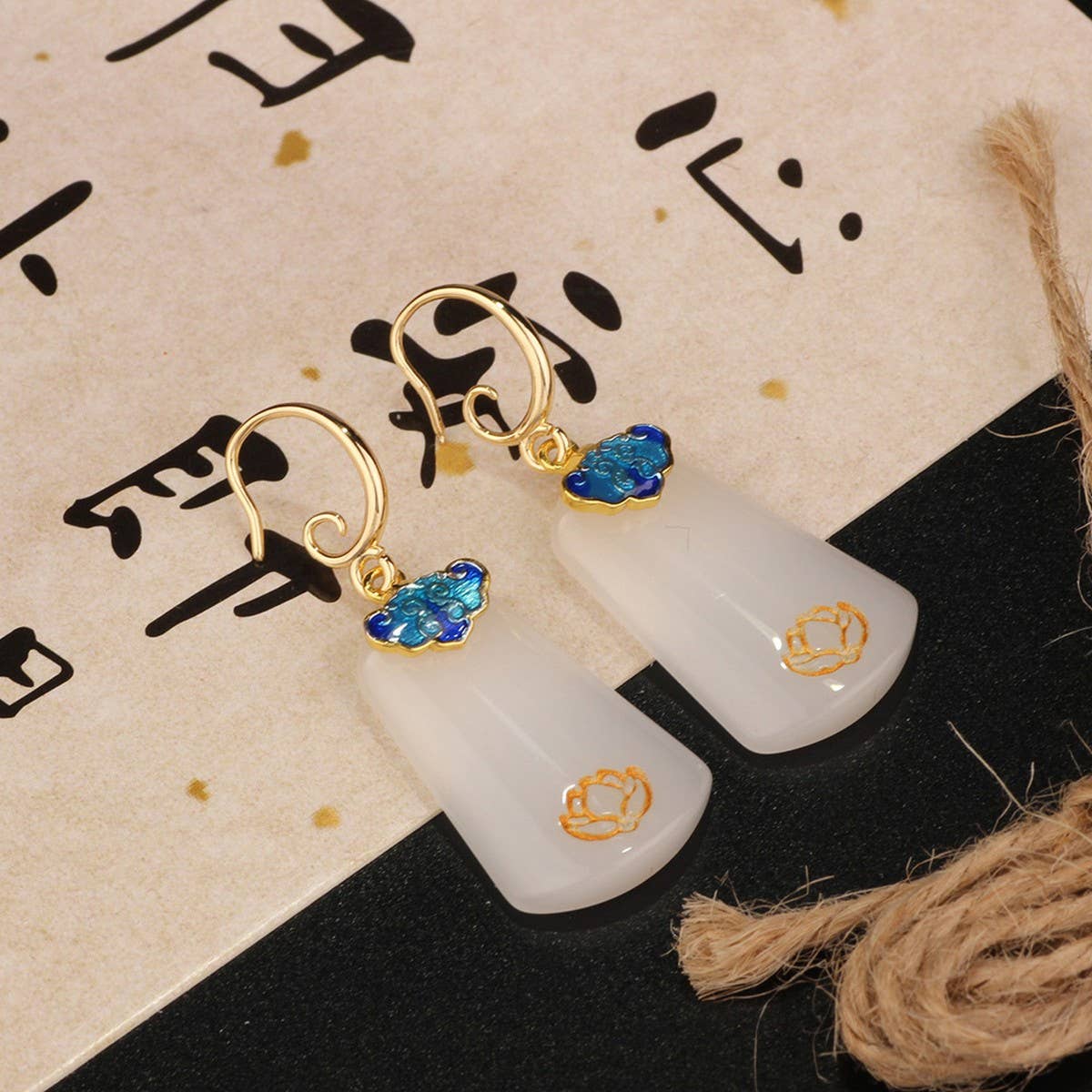 NICHE DESIGN ETHNIC RETRO TEMPERAMENT EARRINGS_CWAJE4006