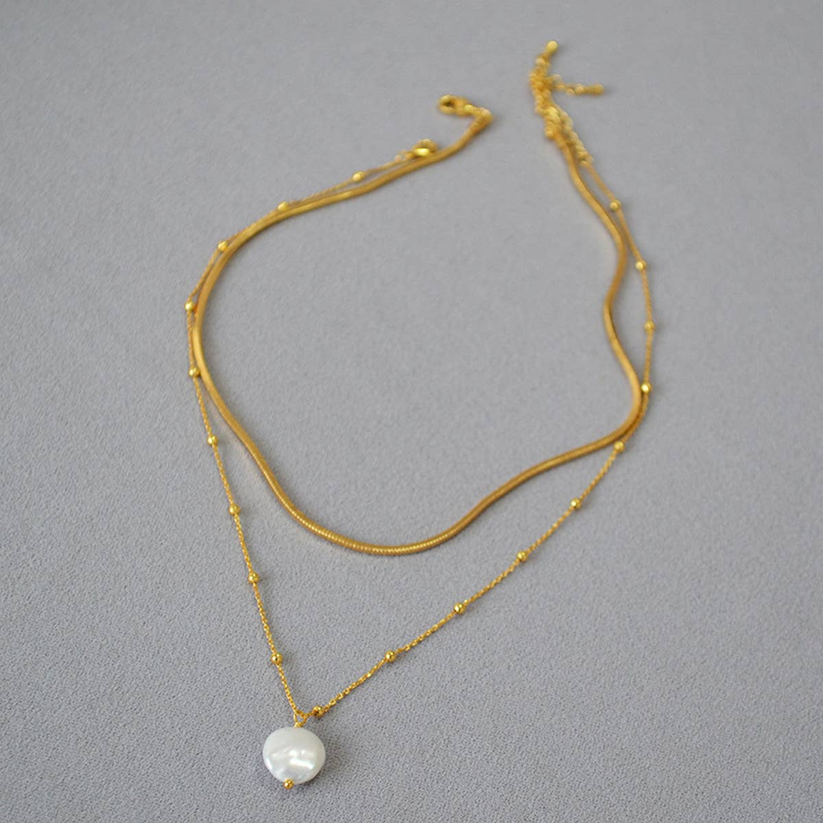 Women Baroque Pearl Necklace