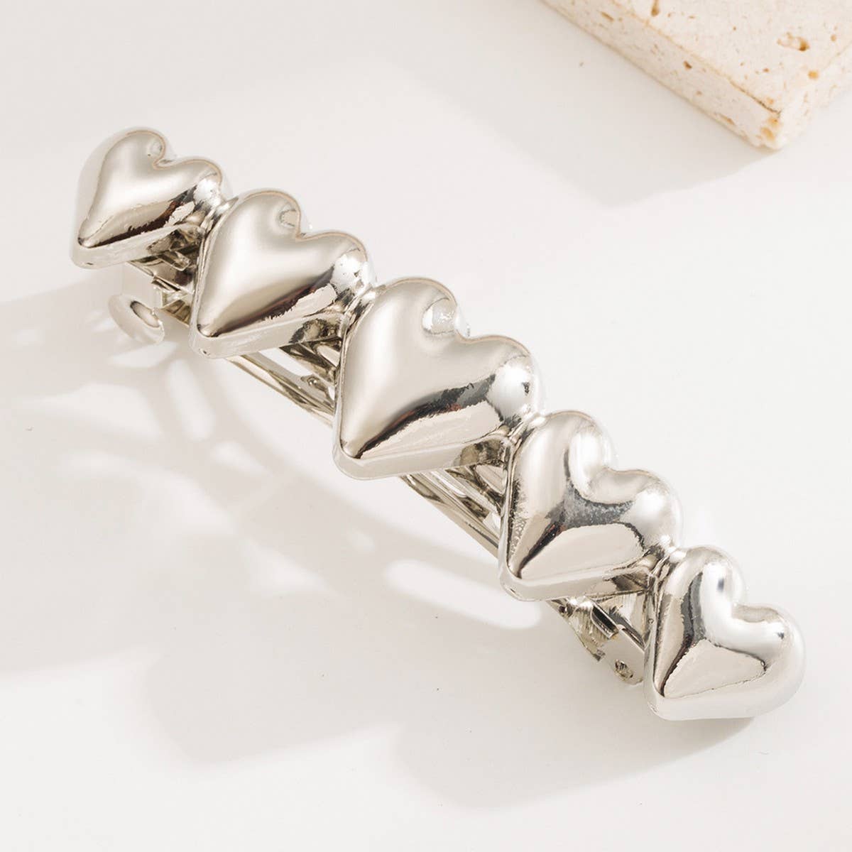GEOMETRIC HEART METAL SPRING HAIR CLIP FOR WOMEN_CWAHA6241