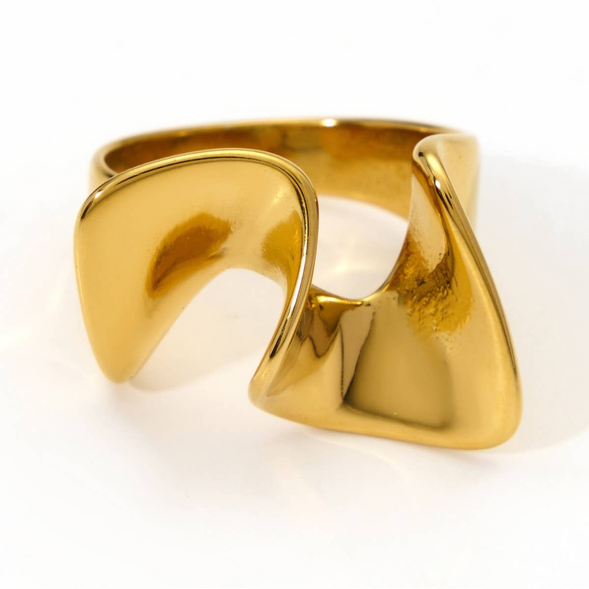 IRREGULAR STAINLESS STEEL RING WITH LUXE FINISH_CWMM8936