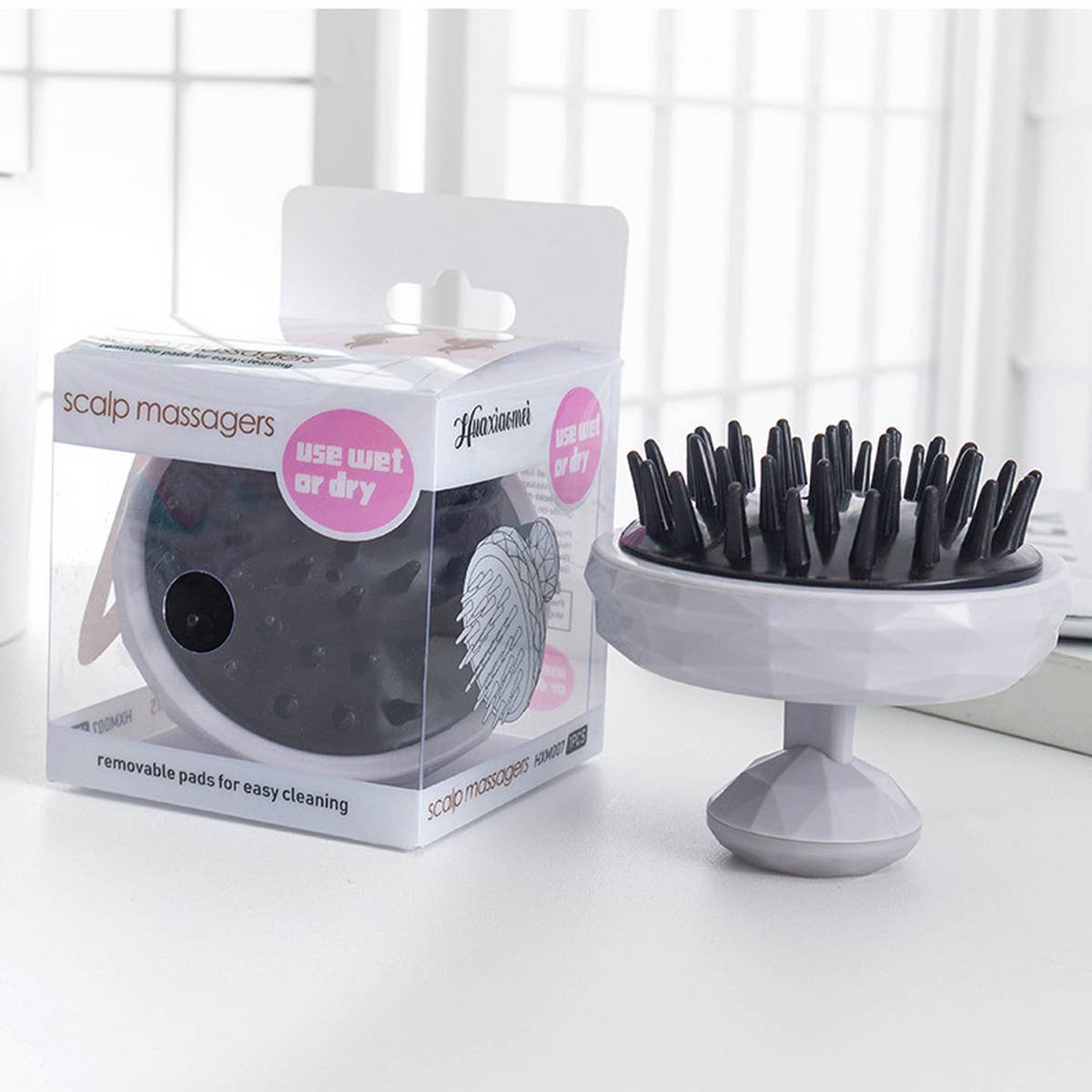 DIAMOND STYLE ADULT HEAD MASSAGE SHAMPOO BRUSH_CWMM0912