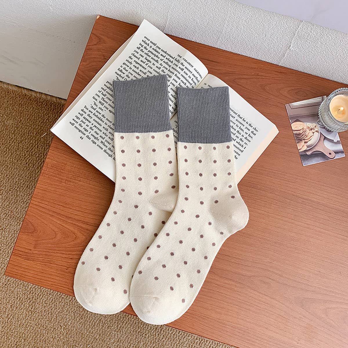 CONTRAST COLOR RETRO POLKA DOT SOCKS_CWMS0962